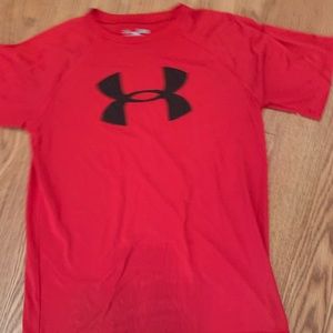 Under Armour t-shirt